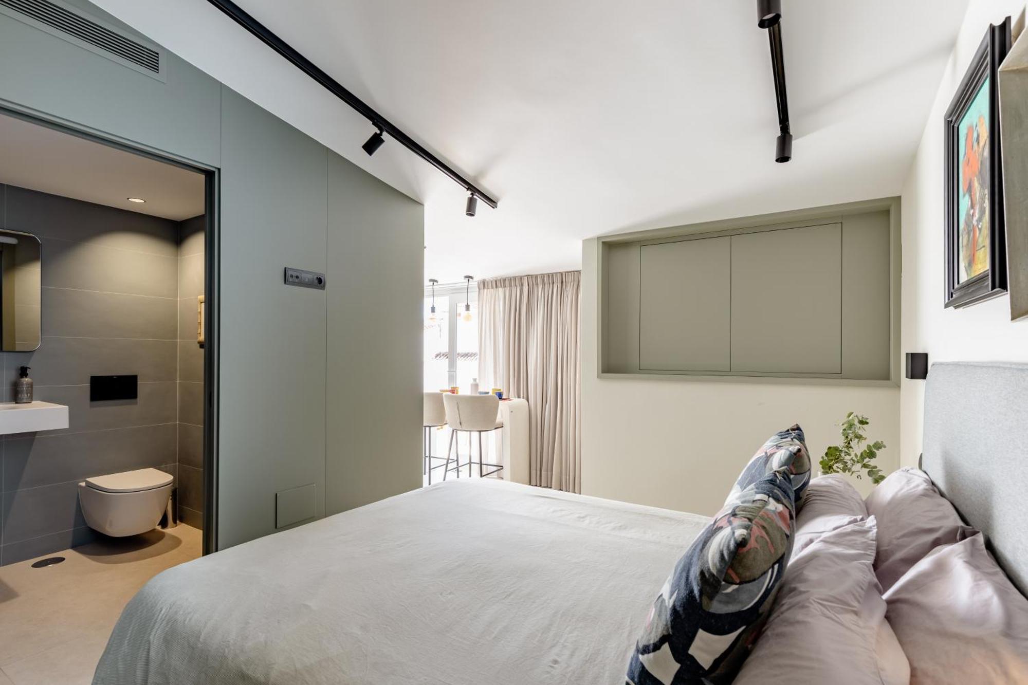 Atarazanas Suite, Atico Con Terraza Málaga Kültér fotó