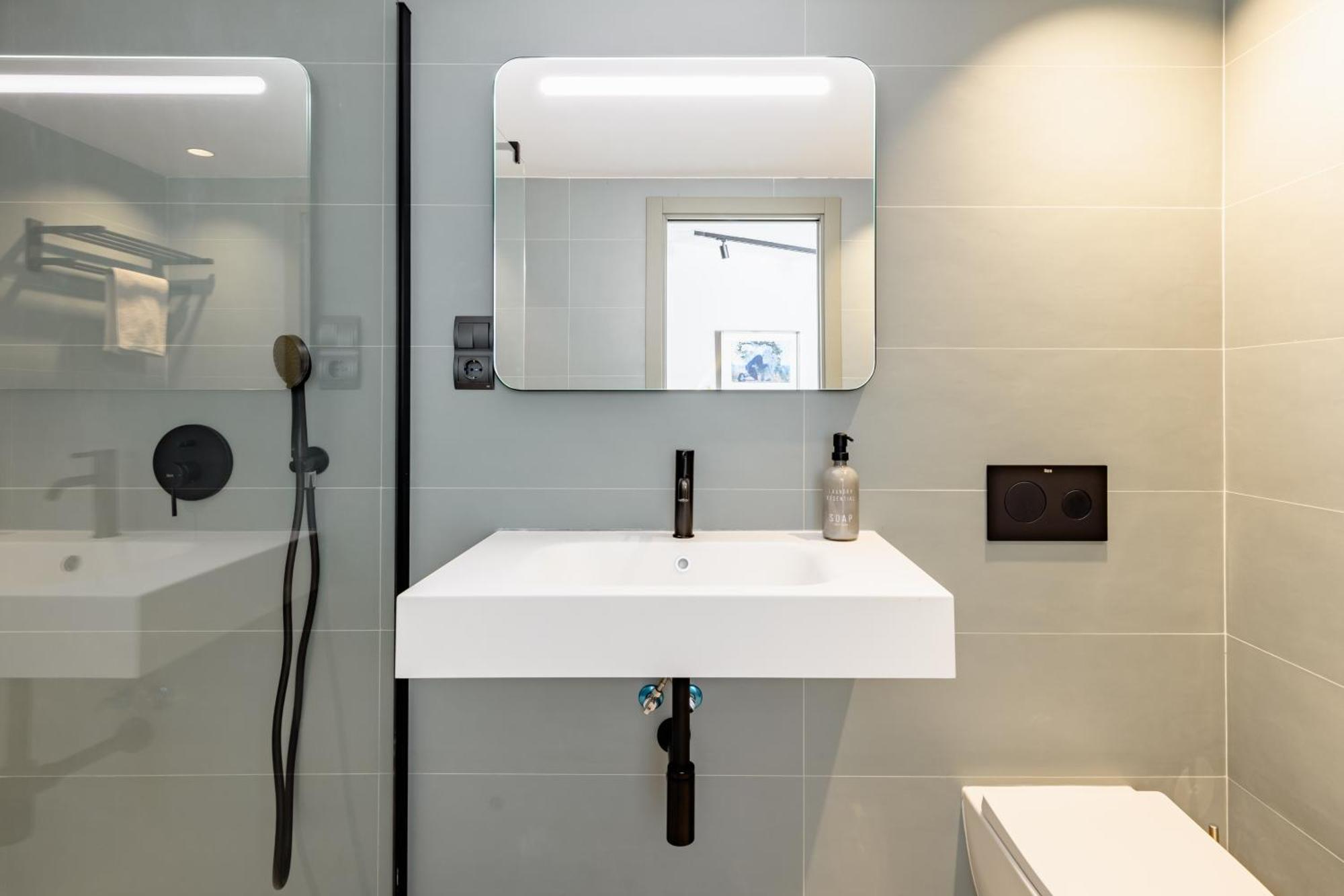 Atarazanas Suite, Atico Con Terraza Málaga Kültér fotó